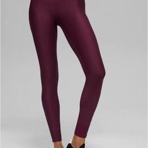 Alo 7/8 high-waist airlift legging Burgundy.